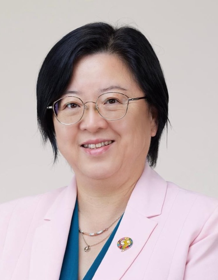 Professor Shelly Tse